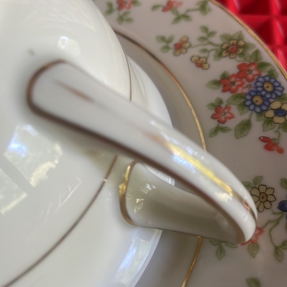 HEINRICH & CO BEAUTIFUL FLORAL TEACUP AND SAUCER - Picture 15 of 15